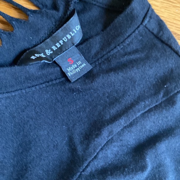 Rock & Republic Top - Picture 7 of 7